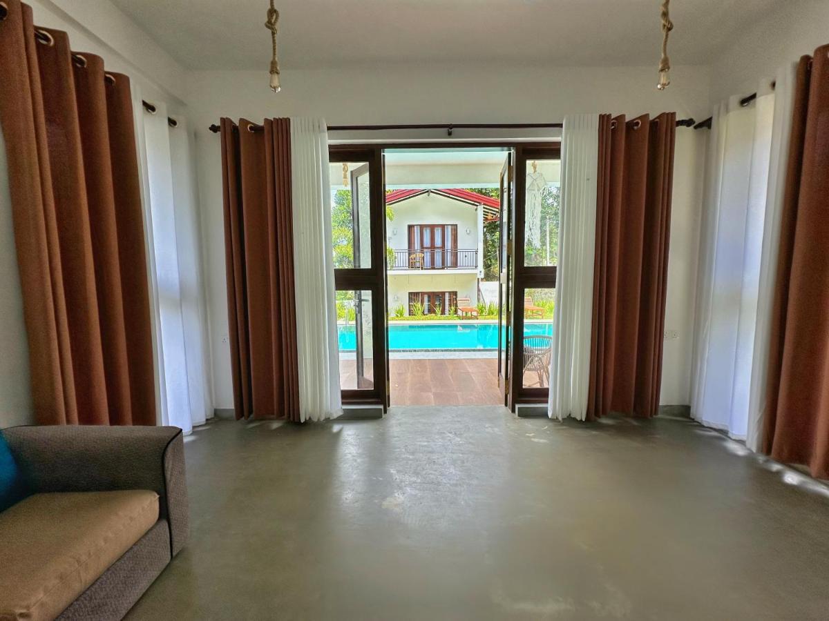 Finch Tangalle Luaran gambar